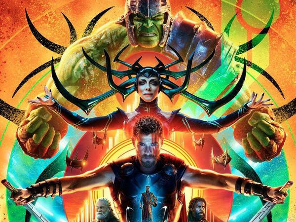 Es blitzt und donnert auch in Hollywood: In seinem dritten eigenen Film trifft Thor auch auf andere Superhelden, etwa den Hulk, Dr. Strange oder Valkyrie. 