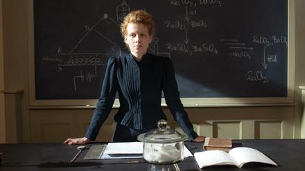 Marie Curie (Karolina Gruszka)
