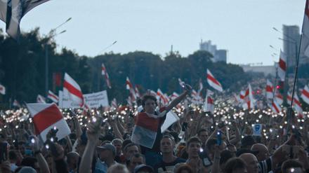 Der Regisseur Aleksej Palujan dokumentiert mit "Courage" die Massenproteste in Belarus im Sommer 2020.