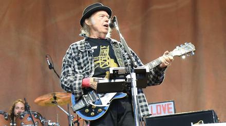 Neil Young live in der Waldbühne Berlin.