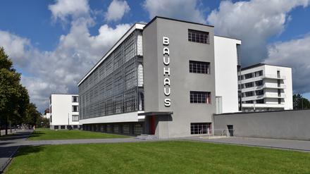 Das historische Bauhaus in Dessau (Sachsen-Anhalt).