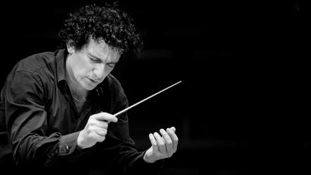 Der französische Dirigent Alain Altinoglu, 41.