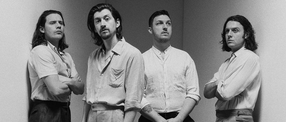 Die Arctic Monkeys um Alex Turner (2. v. l.).