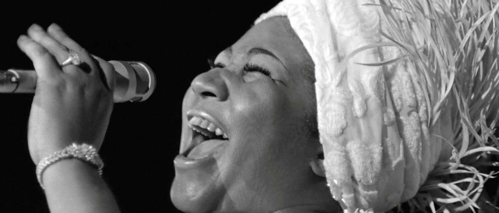 Aretha Franklin eröffnet 19969 Caesars Palace in Las Vegas. Die "Queen of Soul" ist jetzt im Alter von 76 Jahren gestorben. 