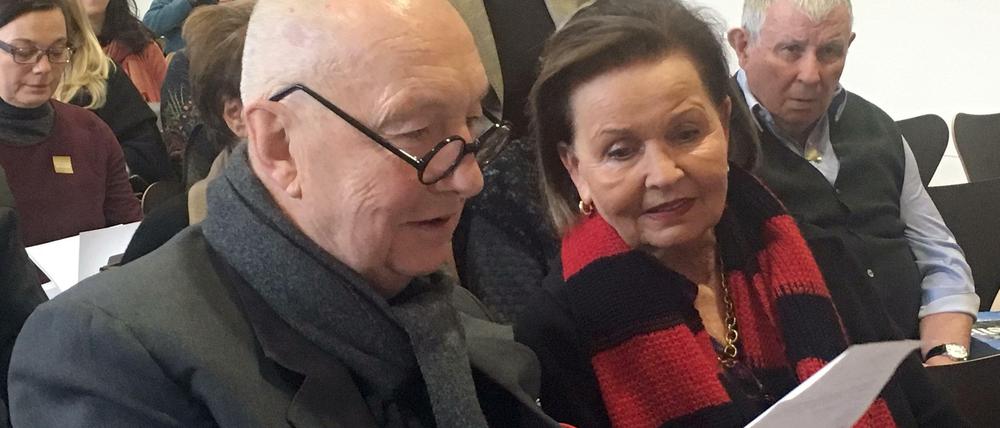 Der Künstler Georg Baselitz und seine Ehefrau Elke anlässlich einer seiner Ausstellungen in der Fondation Beyeler in der Schweiz.