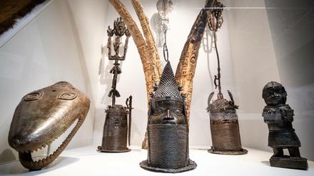 Im nächsten Jahr sollen deutsche Museen erste Kunstschätze der als Raubgut geltenden Benin-Bronzen an Nigeria zurückgegeben. 