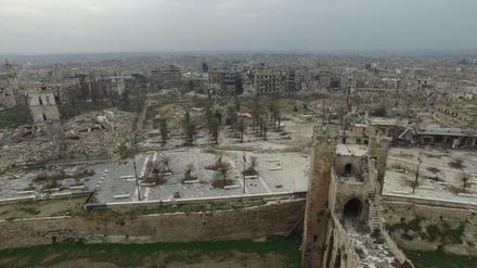 Blick von der Zitadelle auf die Altstadt von Aleppo im Januar 2016 