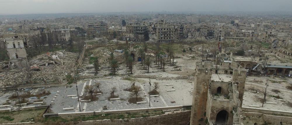Blick von der Zitadelle auf die Altstadt von Aleppo im Januar 2016 