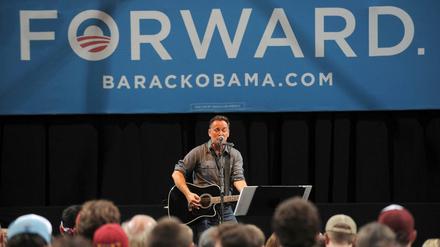 Schon lange unterstützt er Barack Obama: Bruce Springsteen 2012 bei einer Wahlkampfveranstaltung für Obama.