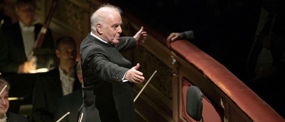 Daniel Barenboim dirigiert die Berliner Staatskapelle im Teatro Colón in Buenos Aires. 