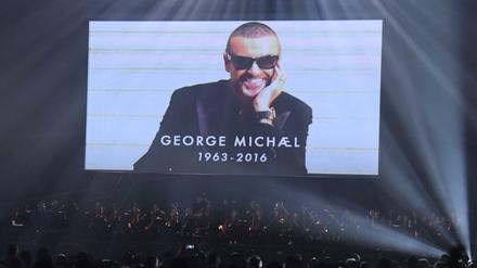 Auch an George Michael wurde bei den Brit Awards erinnert.
