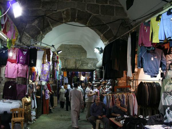 In einem Soukh in der Altstadt von Damaskus, 2009. Foto: Rolf Brockschmidt