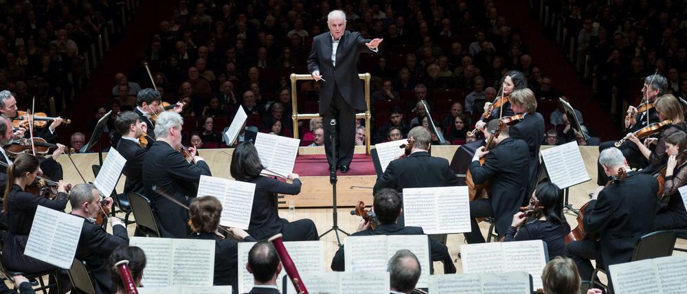 Dirigent Daniel Barenboim und die Staatskapelle Berlin.