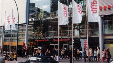 Die Berliner Film- und Fernsehakademie hat ihren Sitz im Filmhaus im Sony-Center an der Potsdamer Straße