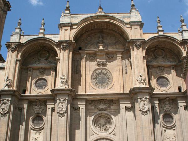 Die Fassade der Kathedrale von Granada nach einem Entwurf von Alonso Cano 1667. 