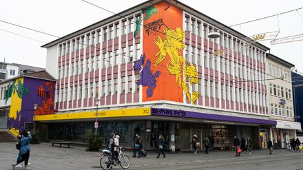 Das Ruru Haus in einem ehemaligen Kaufhaus in Kassels Innenstadt ist einer der Orte der Documenta.