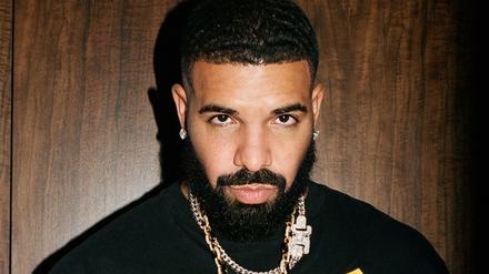 Der kanadische Rapper und Sänger Drake, 34.