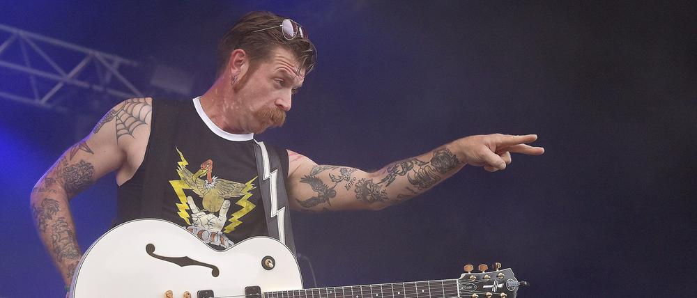 Jesse Hughes von Eagles of Death Metal beim Eurockeennes Festival in Belfort, Frankreich, am 05 Juli 2015. 