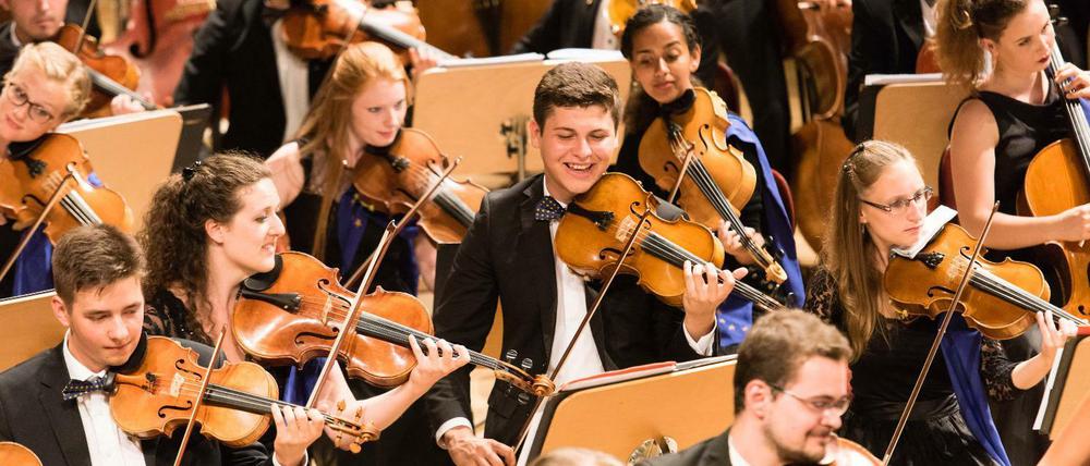 Von Estland bis Malta: Das European Youth Orchestra trotzt den politischen Spannungen.