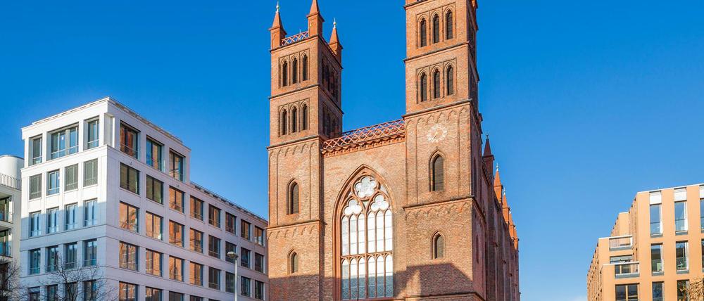 Aufdringlich. Fast wäre die von Karl Friedrich Schinkel entworfene, von 1824 bis 1830 erbaute Friedrichswerdersche Kirche zum Fanal des Denkmalschutzes geworden.