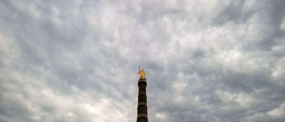 der graue Himmel über Berlin.
