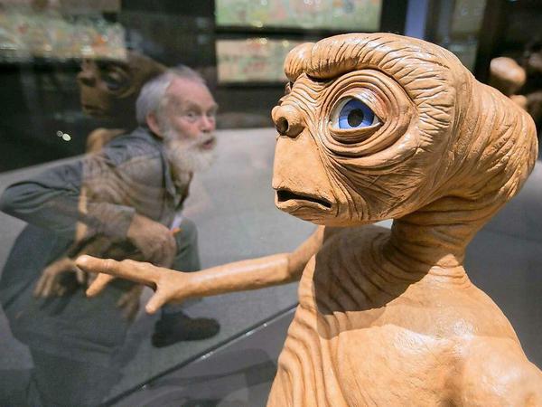 E.T., das Original, ist ebenfalls in der Bonner Schau zu sehen.