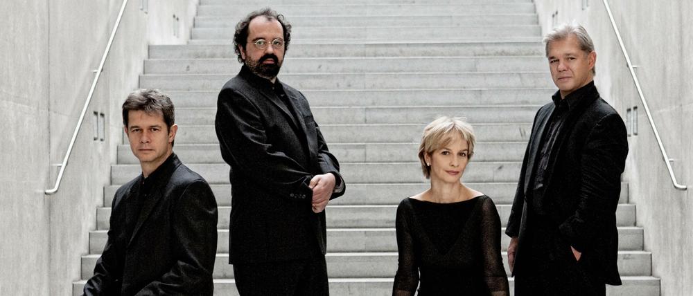 Lukas Hagen, Rainer Schmidt, Veronika Hagen und Clemens Hagen (v.l) bilden seit 1981 das Hagen Quartett. 
