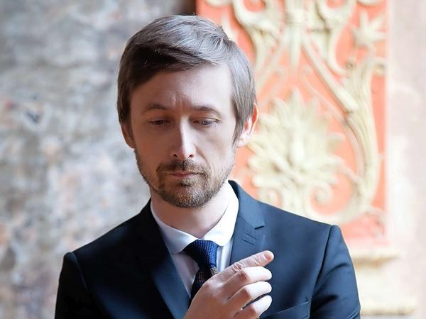 Neil Hannon is currently touring Europe with his 11th album.