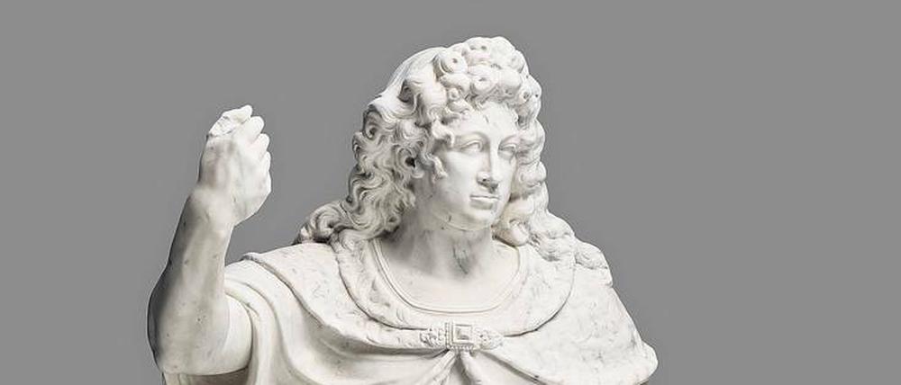 Standhaft. 1701, 13 Jahre nach der Fertigstellung der Statue, krönte sich Friedrich III. zum ersten König in Preußen Friedrich I. 