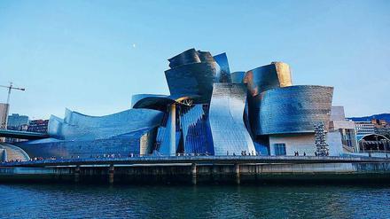 Kommt rein! Wie einladende Architektur gelingen kann, zeigt as Guggenheim-Museum Bilbao des US-Kanadiers Frank O. Gehry.