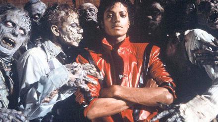 Unter lebenden Toten. Der „König des Pop“ im Video zu seinem Hit „Thriller“ von 1984. Foto: Ullstein
