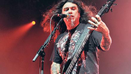 Artig die Sünde besingen. Slayer-Frontman Tom Araya. Foto: DAVIDS/Zinken