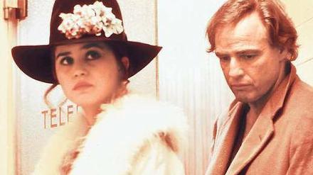 Ein Paar, kein Paar. Maria Schneider mit Marlon Brando in Bernardo Bertoluccis "Der letzte Tango in Paris" (1972). 