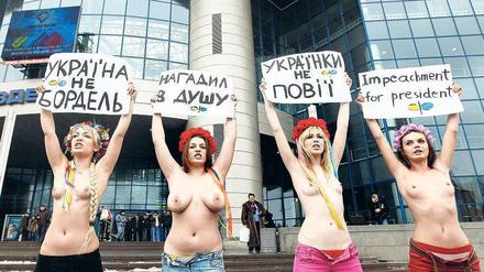 Der Präsident muss gehen. Frauenrechtlerinnen am 3. Februar in Kiew. 