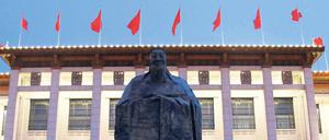 Umsiedlung. Die Statue von Konfuzius wurde von ihrem prominenten Platz vor dem Nationalmuseum inzwischen entfernt. 