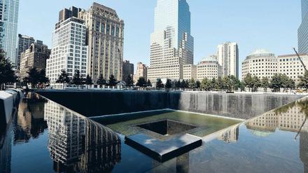 Da war doch mal ein World Trade Center. Eines der beiden „Voids“ des New Yorker Mahnmals für 9/11. Foto: Justin Lane/p-a