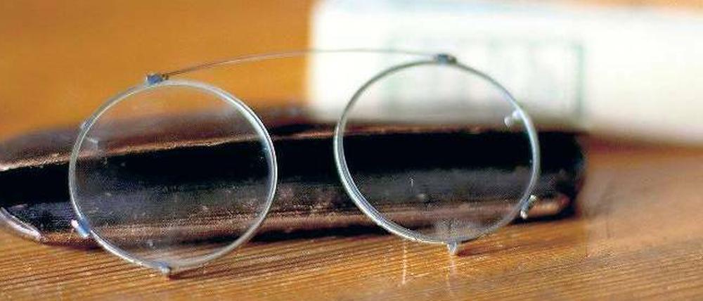 Die Gläser, durch die er die Welt sah. Hesses Brille in dem ihm gewidmeten Museum in Gaienhofen am Bodensee, wo er zwischen 1902 und 1912 lebte.