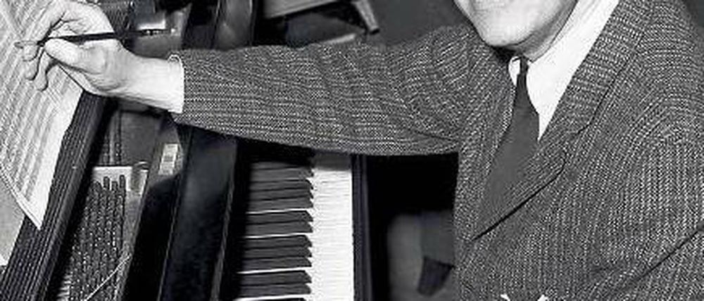 Sensibler Polyphoniker. Elliott Carter in seiner Wohnung in Manhattan, 1960. Foto: dapd