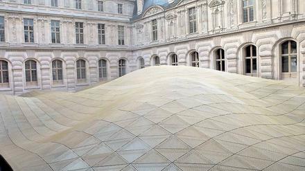 Fliegender Teppich. Unter der Cour Visconti liegt die Abteilung für islamische Kunst des Louvre. Foto: 2012 Gamma-Rapho
