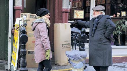 Zweite Geige: Robert (Philip Seymour Hoffman) hilft seiner Tochter (Imogen Poots) beim Umzug nach New York. 