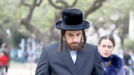 Der Mann geht vor. Shira (Hadas Yaron) aus Tel Aviv soll Yochay (Yiftach Klein) heiraten, ihren verwitweten Schwager. 
