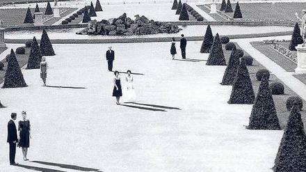 Die Menschen werfen Schatten, die Bäume nicht. Alain Resnais’ berühmtester Film „Letztes Jahr in Marienbad“ (1961) entstand nach einem Drehbuch von Alain Robbe-Grillet. Zwischen Wachen und Träumen sind viele Werke des Franzosen angesiedelt.