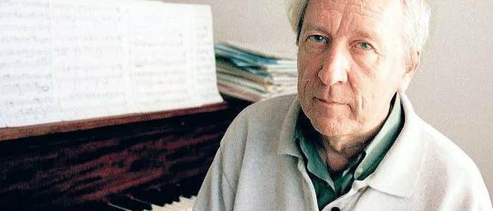 Konzerte mit der linken Hand. Tomas Tranströmer (15.4.1931 bis 26.3.2015) im Jahr 1999.