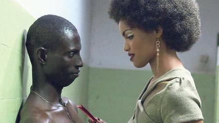 Souleymane Démé und Anaïs Monory in „Grigris’ Glück“.