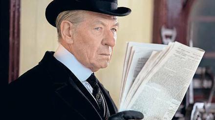Kombiniere. Ian McKellen als Sherlock Holmes. 