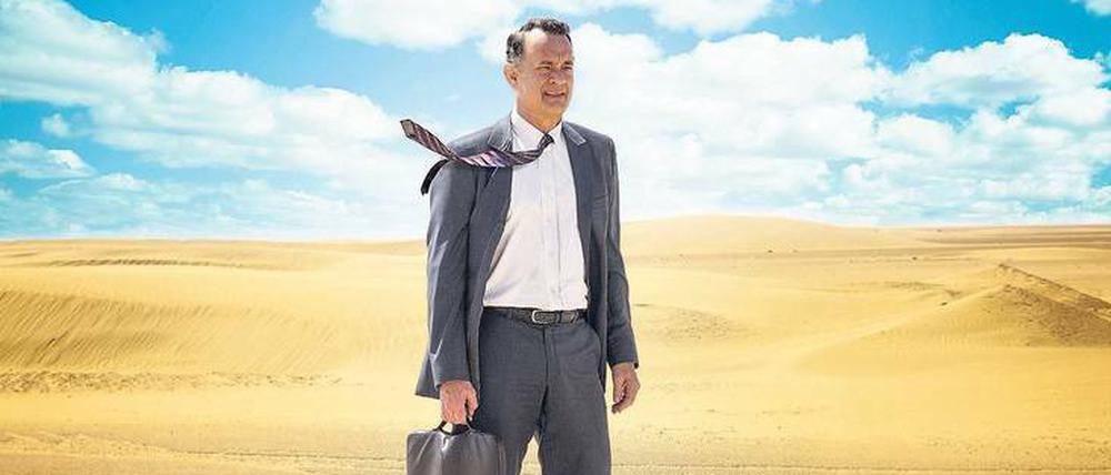 Warten auf den König. Tom Hanks ist Alan Clay, der den Saudis Kommunikationstechnologie verkaufen soll – für eine in der Wüste geplante Megacity. 