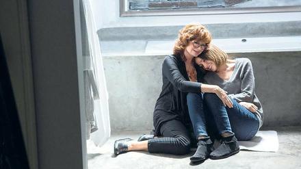 Nur wir zwei. Witwe Marnie (Susan Sarandon) und ihre Tochter Lori (Rose Byrne). 