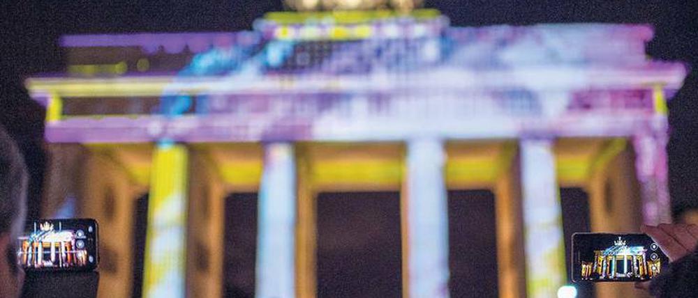 Das Leuchten der Freiheit. Blick aufs Brandenburger Tor beim „Festival of Lights“. 