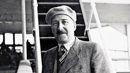 Der Heimat beraubt. Stefan Zweig auf seiner ersten Brasilienreise 1936 (l.). Die „Schachnovelle“, sein berühmtester Text, erschien erstmals 1942 in Rio in dem Band „Drei Leidenschaften“ mit zwei weiteren Erzählungen aus dem Nachlass. 