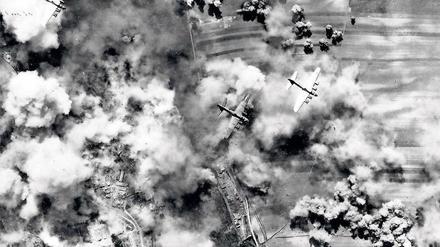 Tödliche Ladung. Die US Air Force bombardiert 1944 die Wiener Neustadt. 